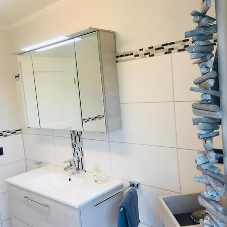 Bossis Hus Apartament *