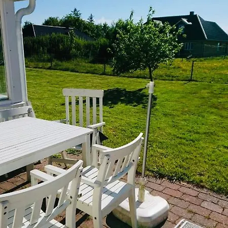 Bossis Hus Apartament *